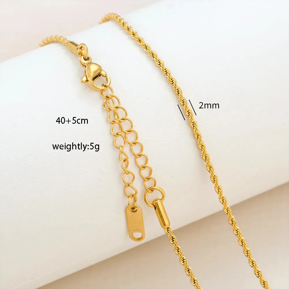 Cadena dorada torsal